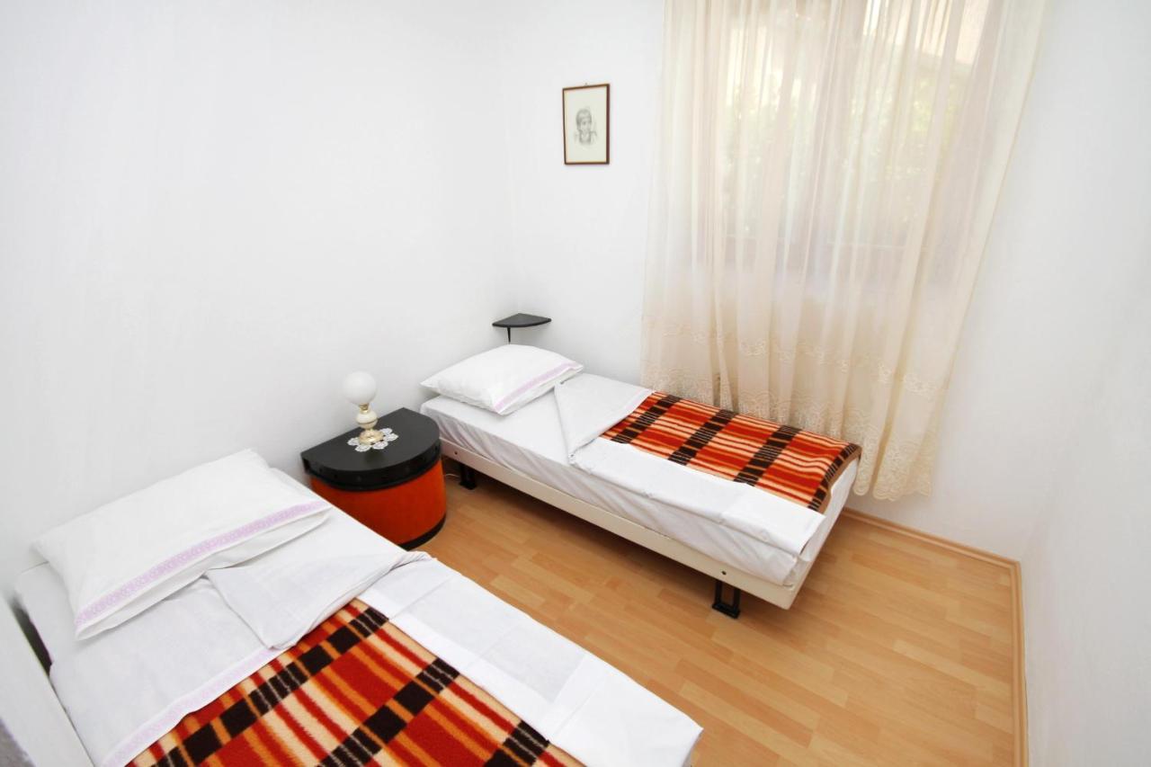 Apartments With A Parking Space Novi Vinodolski - 5600 Exterior photo